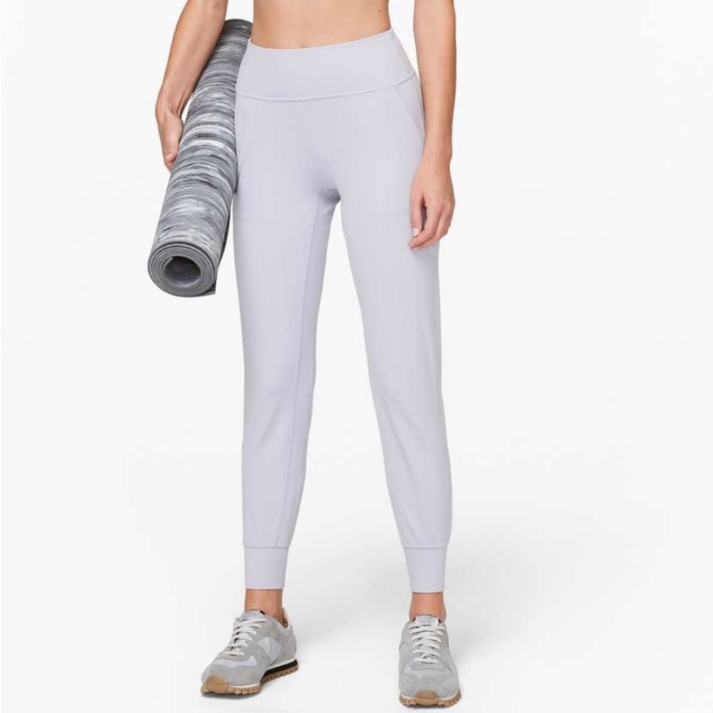 EUC Lululemon Align Jogger, Silver Lilac